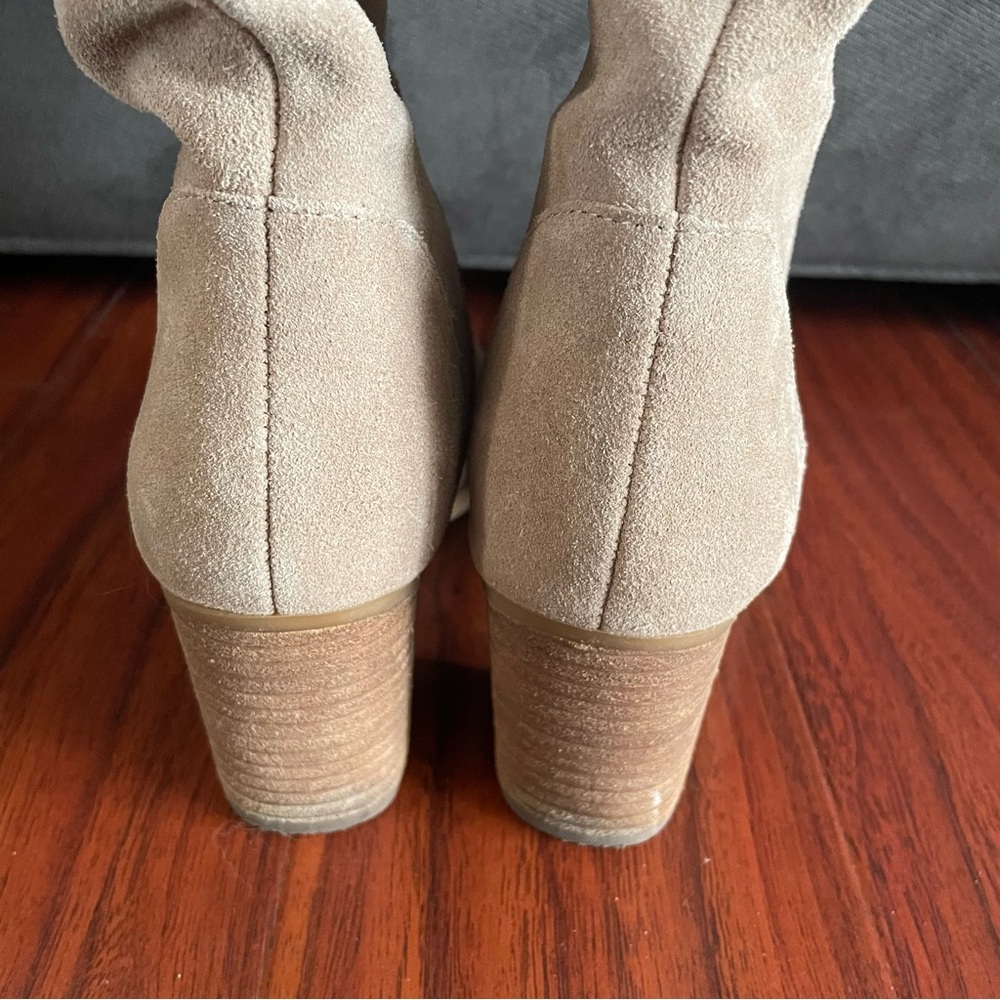 Levity Ursula Beige Suede Leather Scrunch Slouch knee High Block Heel Boots Sz 7 - Picture 5 of 10